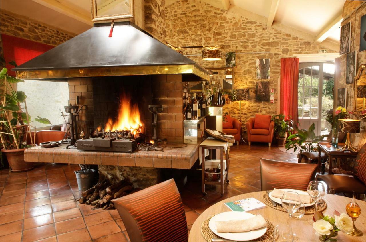 La Campagne St Lazare - Restaurant Chambres d'Hôtes Piscine&SPA Forcalquier Extérieur photo
